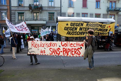 Regulariser les sans papiers